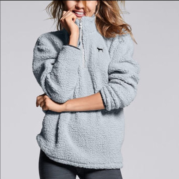 Victoria's Secret Jackets & Blazers - 💕Victoria's Secret PINK Boyfriend 1/4 zip Sherpa